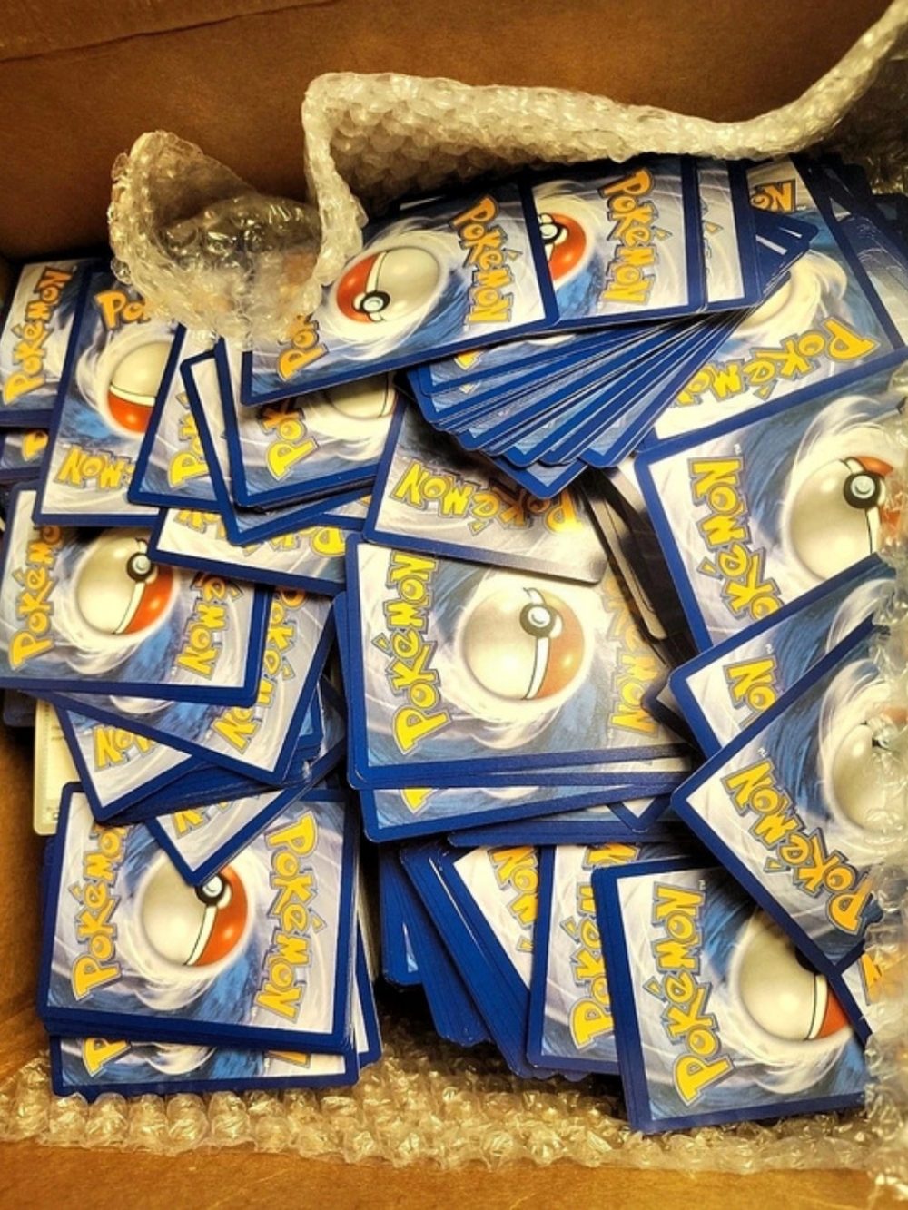 50 Pokémon Cards Lot